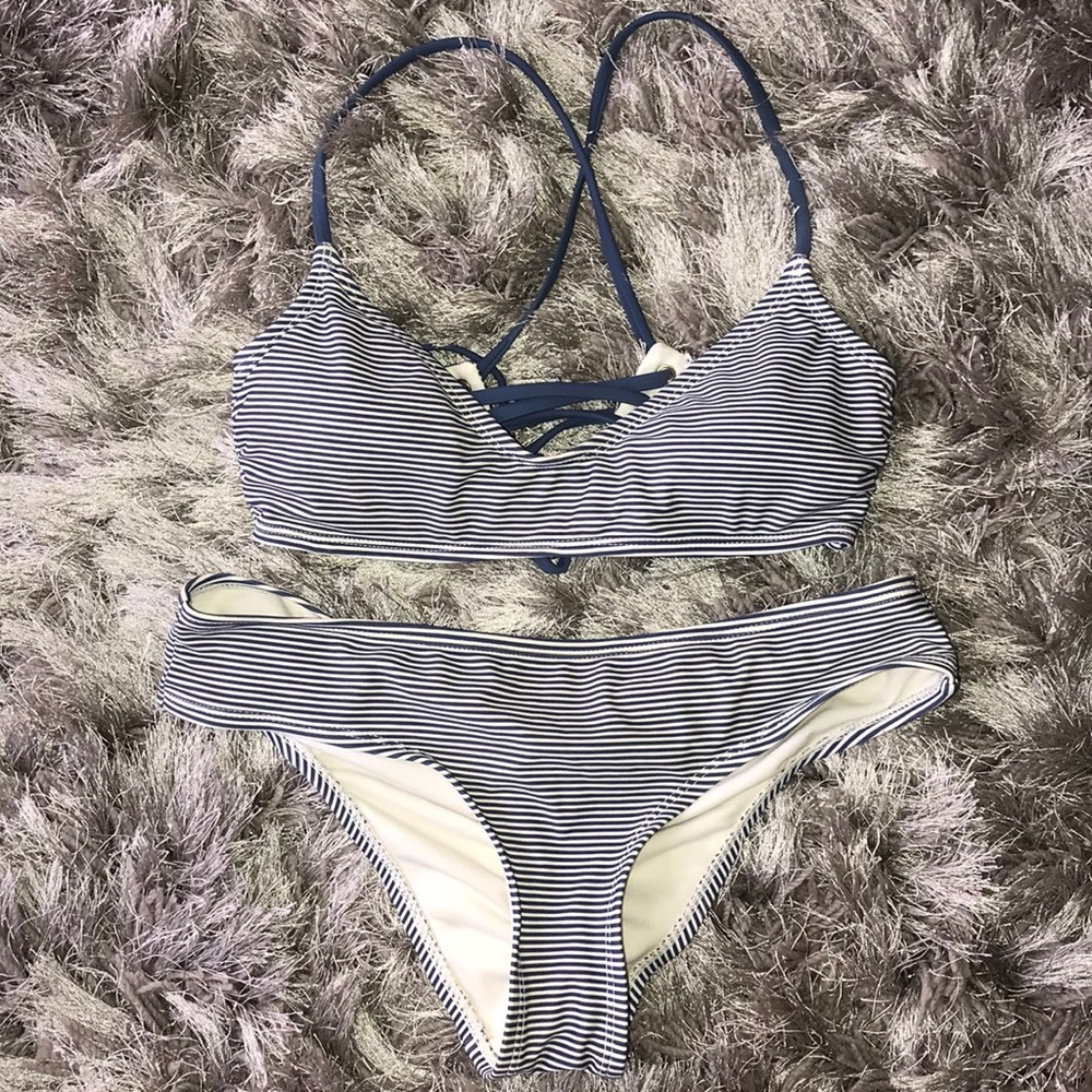 STRIPED BIKINI